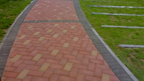 荷兰砖甬道