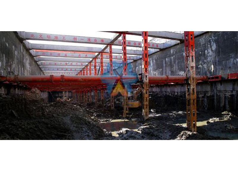 大连地铁5号线梭鱼湾南站深基坑工程1