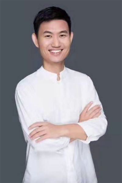 李明
