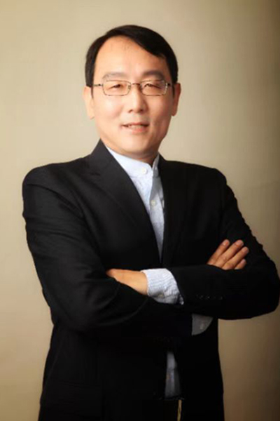 張非凡