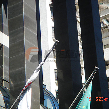 户外墙斜插旗杆