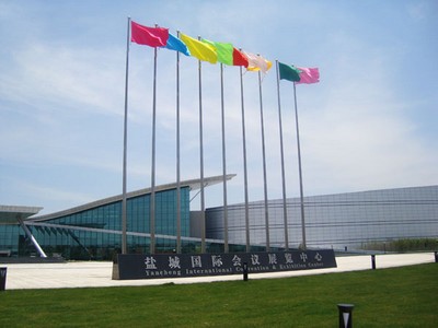 电动旗杆的失电手动操作功能