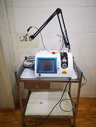 光动力学疗法（ALA-PDT）