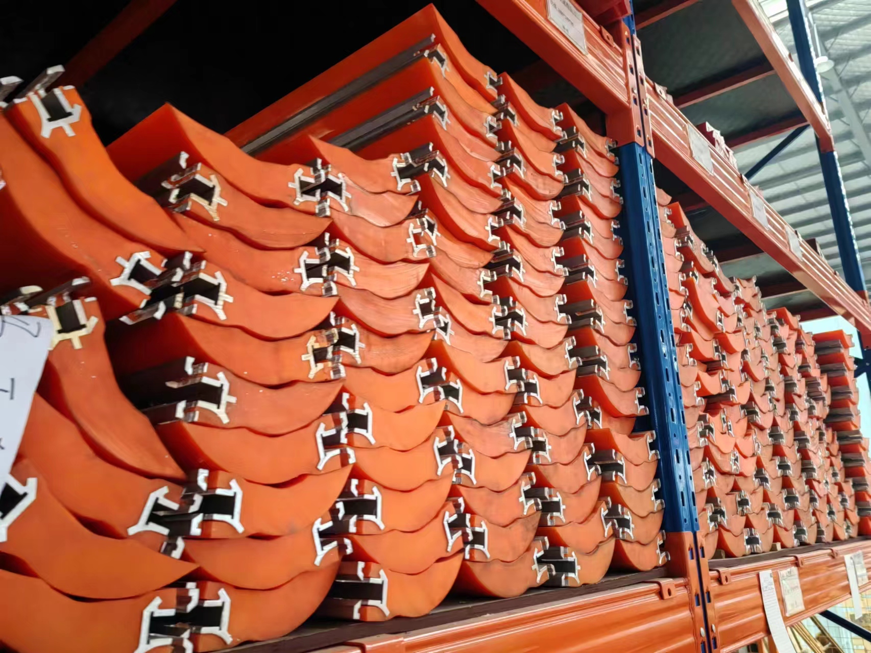 矿用输送机聚氨酯清扫刮刀工作原理与优势特点