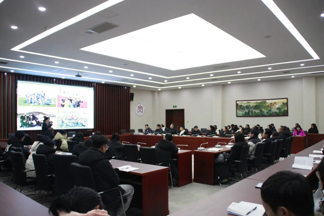 【教师培训】破茧·砺剑·再出发|大连明德高级中学班主任培训赋能成长