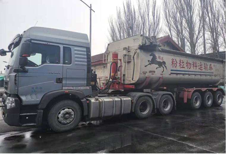 压块产品使用专用车
