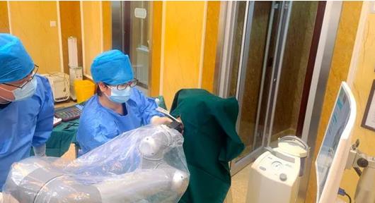 大同医学齿科医院完成晋北地区首例机器人种植牙手术