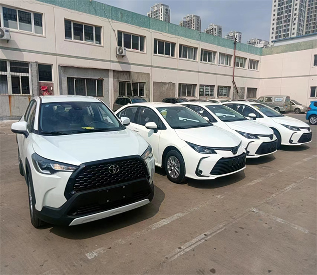 采購新車 卡羅拉3臺 銳放1臺，凱美瑞3臺