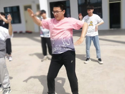 优美的舞姿