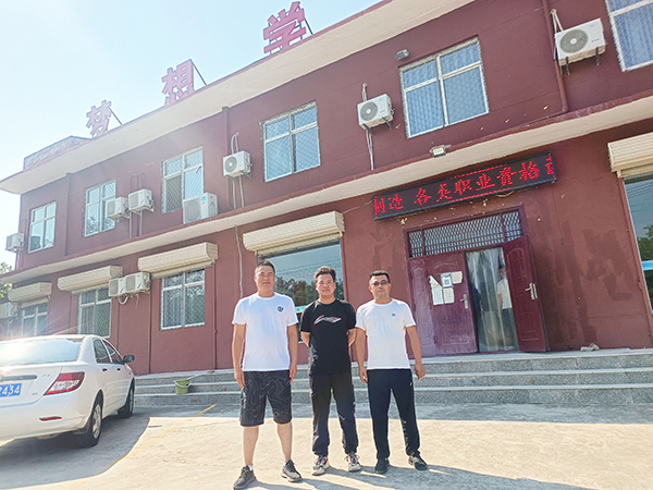 任博，河津市樊村镇樊村人，目前就业于中核二三甘肃产业园区项目部（月薪8000+），系我校2017级毕业学生