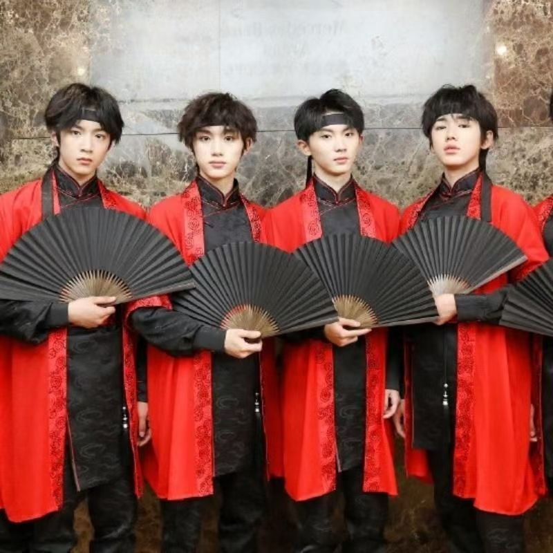 太原市小店区各类演出服装，舞蹈服装，表演服装，打鼓舞服装，侠客风服装，马面裙服装出租租赁，欢迎大家咨询留言