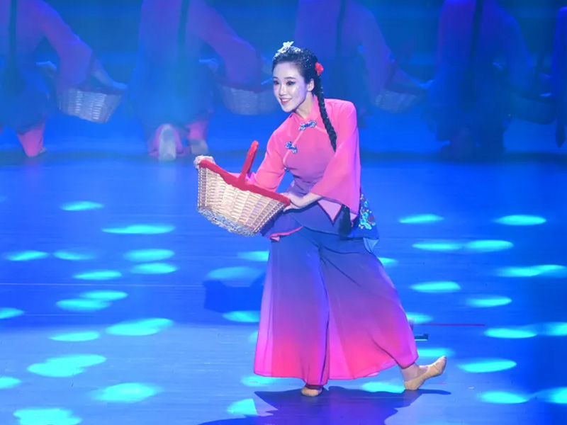 “龙腾新岁，盂州春暖”盂县2024年春节联欢文艺汇演 