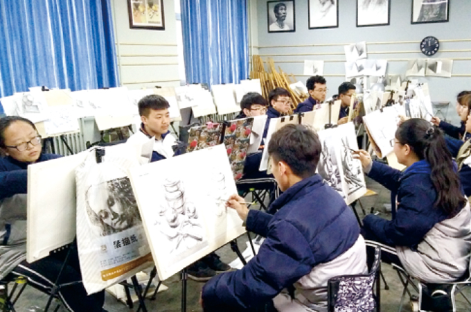 王扬美术课教学