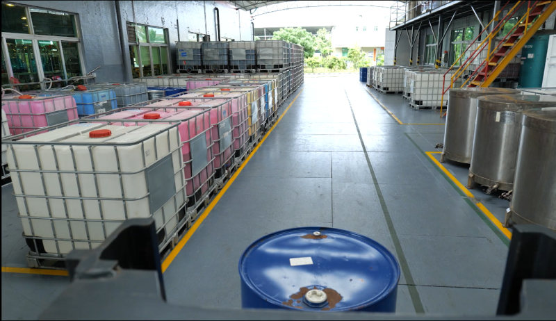 灌装车间	 Filling workshop