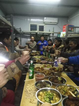 新疆重能項目春節期間奮力搶抓施工進度，彰顯山西泰肥擔當精神