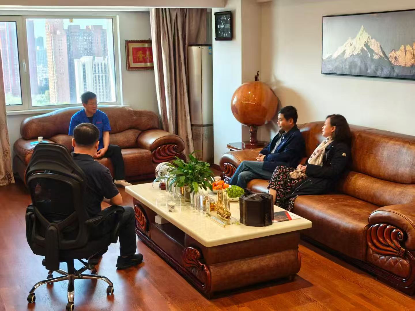 相互学习，共探发展！热烈欢迎斯迈普电梯（中国）有限公司韩总一行3人莅临齐齐哈尔市杭奥电梯公司参观交流