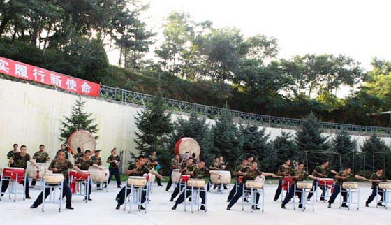 葫芦岛某部队40人舞台鼓乐