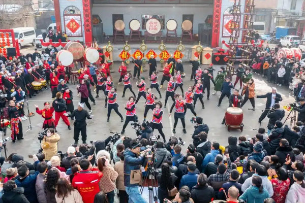 锣鼓为主角的“村晚”堪称才艺“天花板”