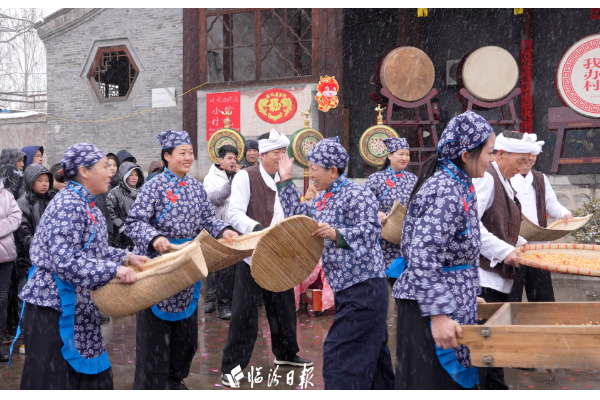 临汾“村晚”连番上演，现场直击