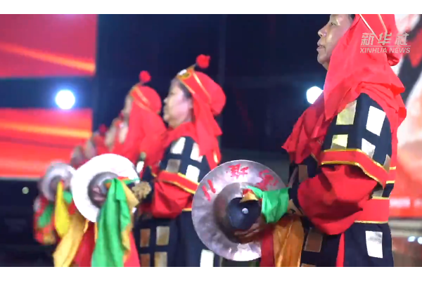 临汾威风锣鼓网络直播对决 超千万人次观看