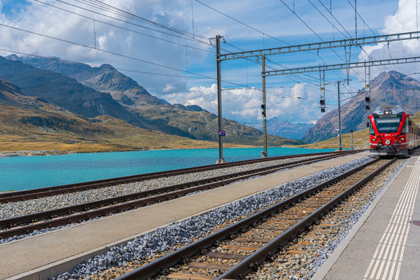 安装铁轨时的注意事项