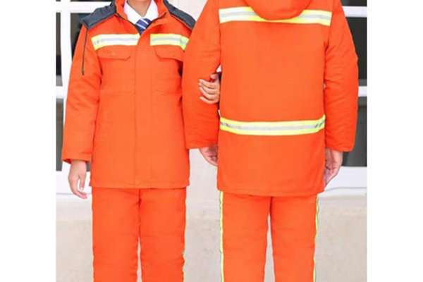 冬季環(huán)衛(wèi)工作服