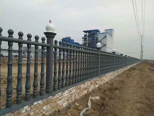 水泥圍欄
