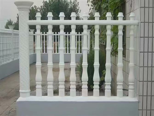 水泥圍欄