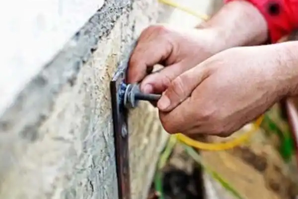 线路接地有哪些方法？这些方法怎样确保安全？