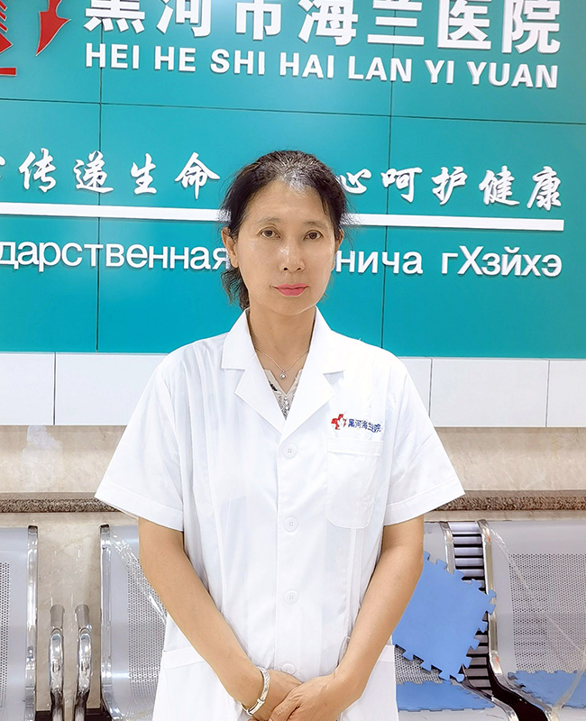 美容科主任杜岩