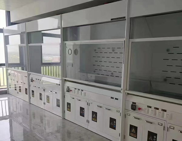 在实验室建设中要如何选购合适的实验室家具