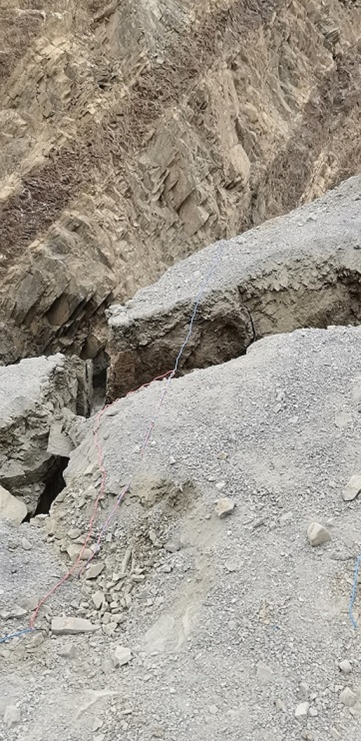 西藏山南 二氧化碳致裂器、挖改鉆機調試完成