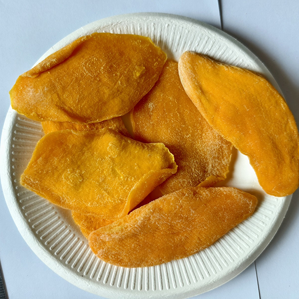 dried mango chips