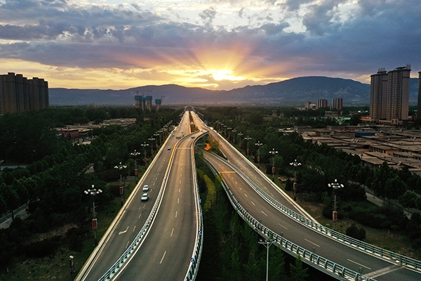 临汾市滨河西路-景观大道立交桥项目路面街桥面铺装工程