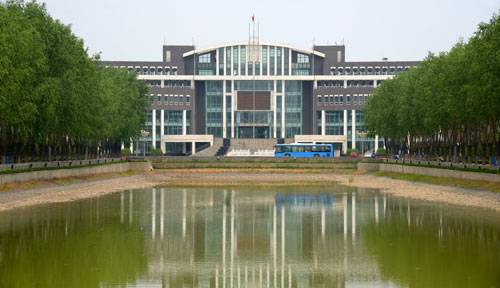 吕梁学院
