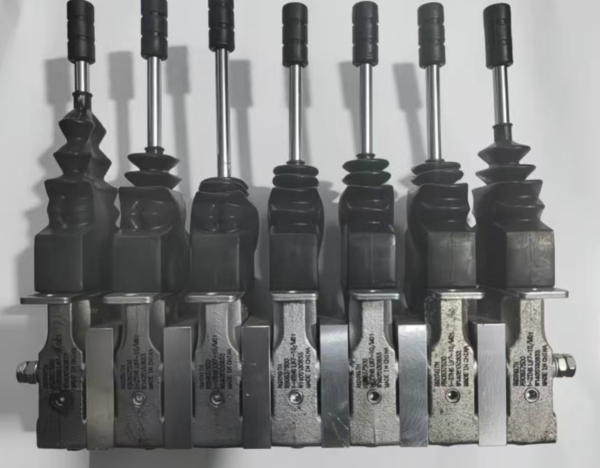 七聯(lián)操作手柄