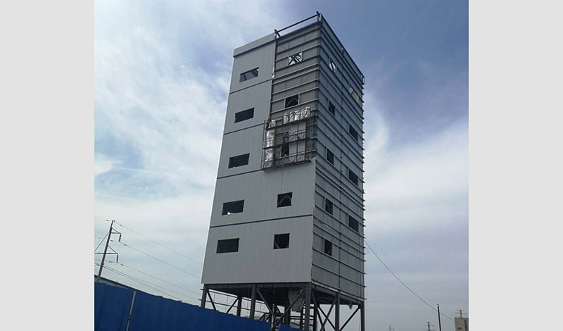 黑龙江大牧人牧业有限公司预混料车间设备塔工程