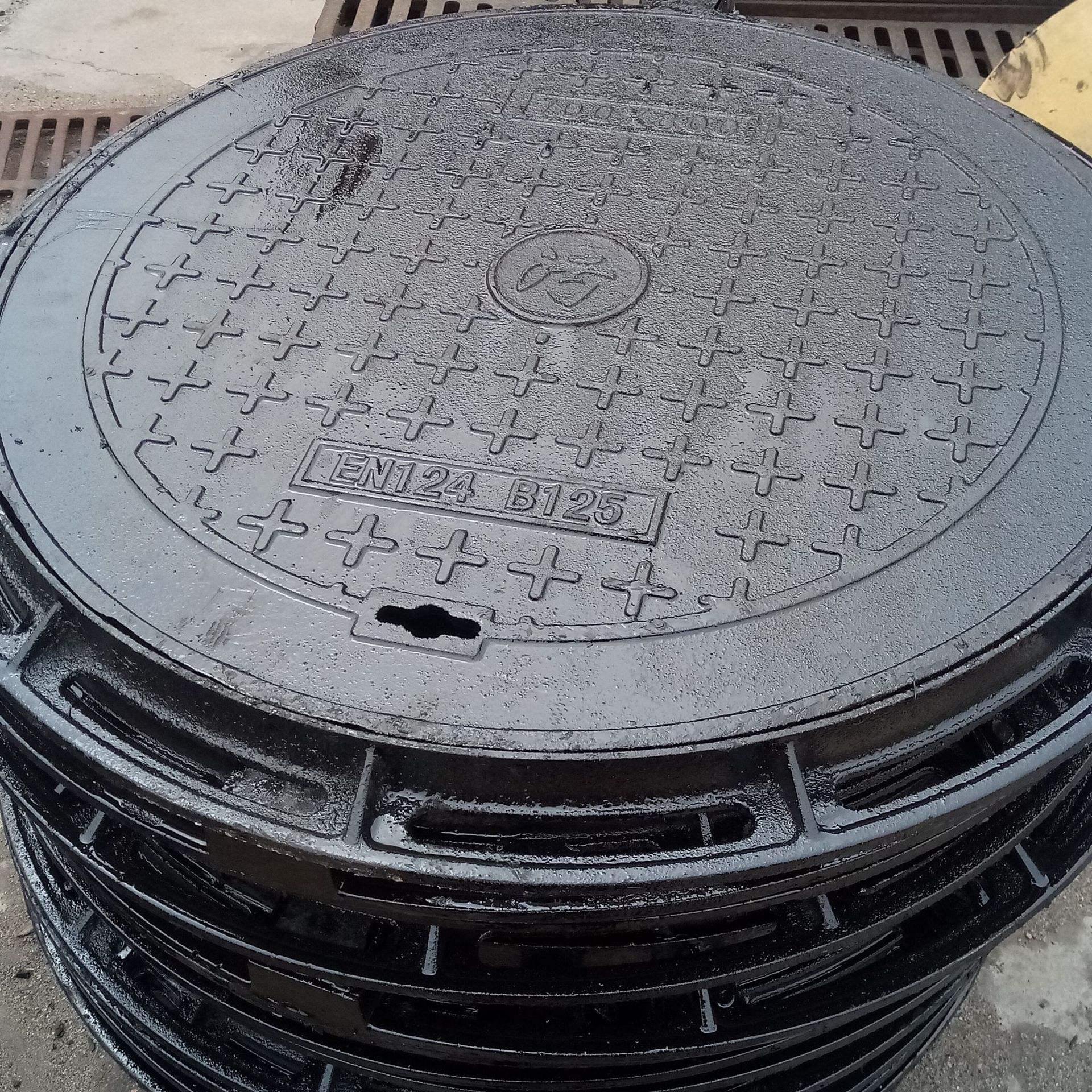 球墨铸铁井盖优势