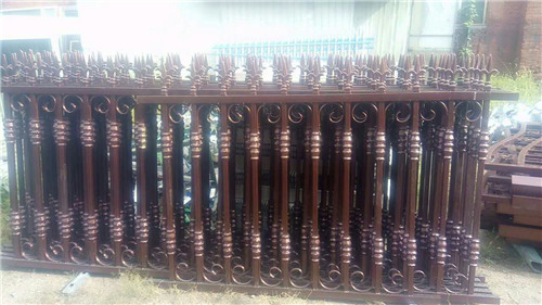 鐵藝古銅圍欄
