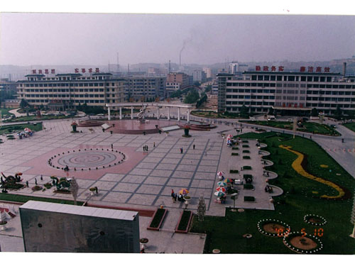 河津市龙门广场