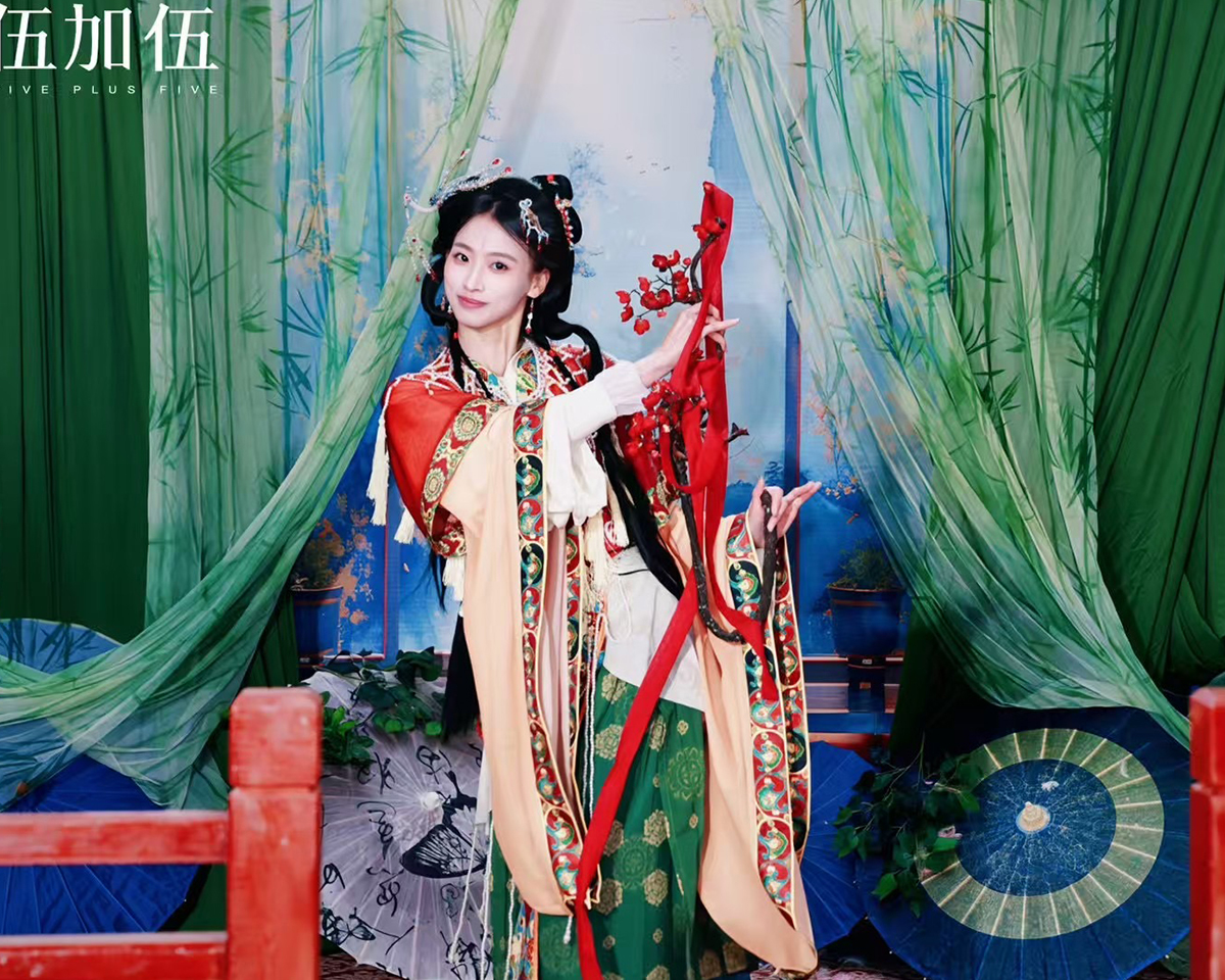 《民族是世界》高级彩妆全能大师班98期学生毕业作品秀