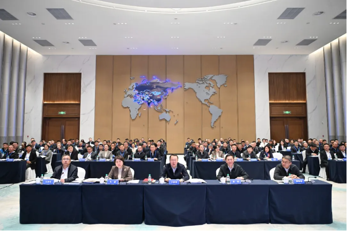 哈尔滨市服务哈电集团产业链协同发展会议举行