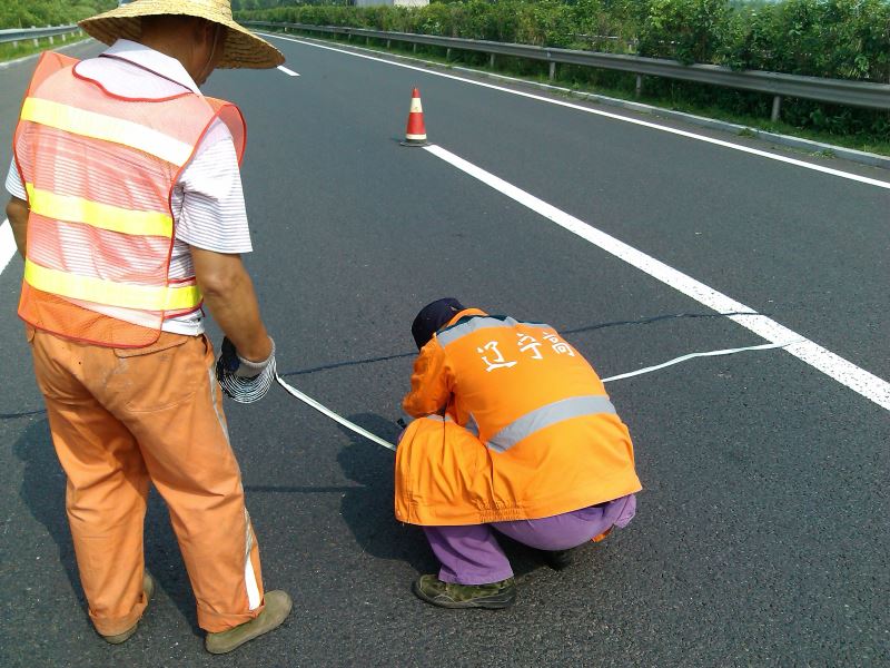 辽宁高速实验段施工