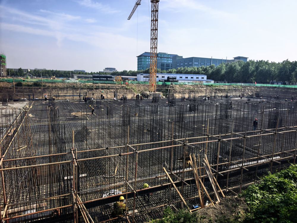安国商砼车：“砼”是“混凝土”的同义词