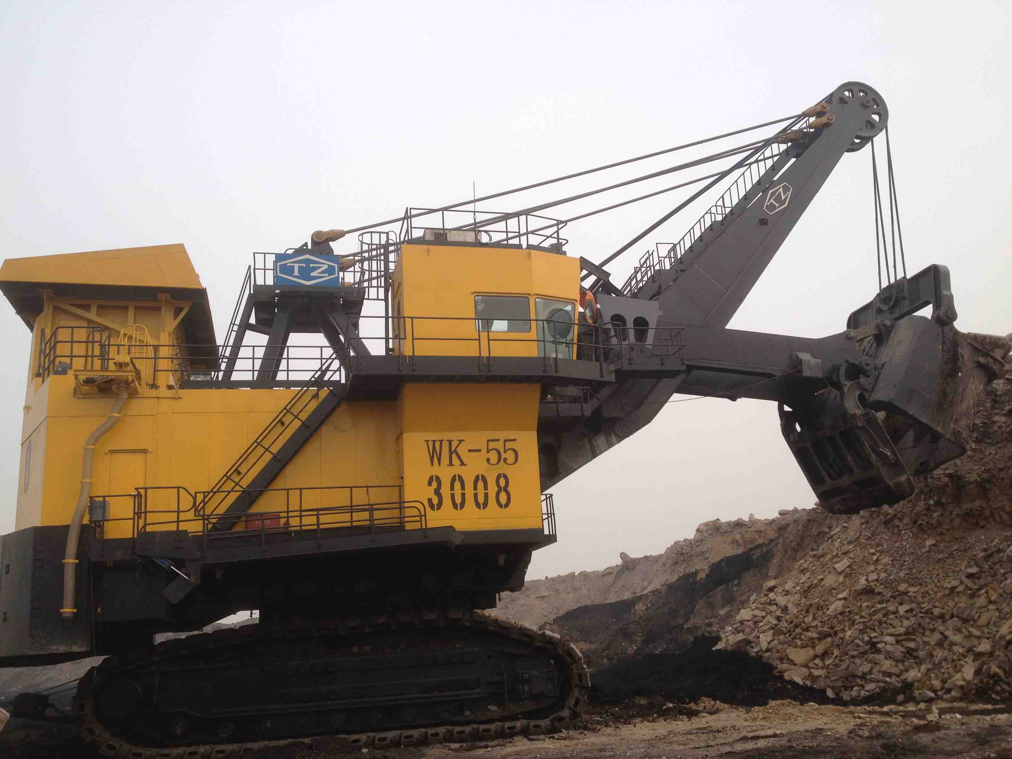 Provides spare parts for shovel in Inner Mongolia coal mine