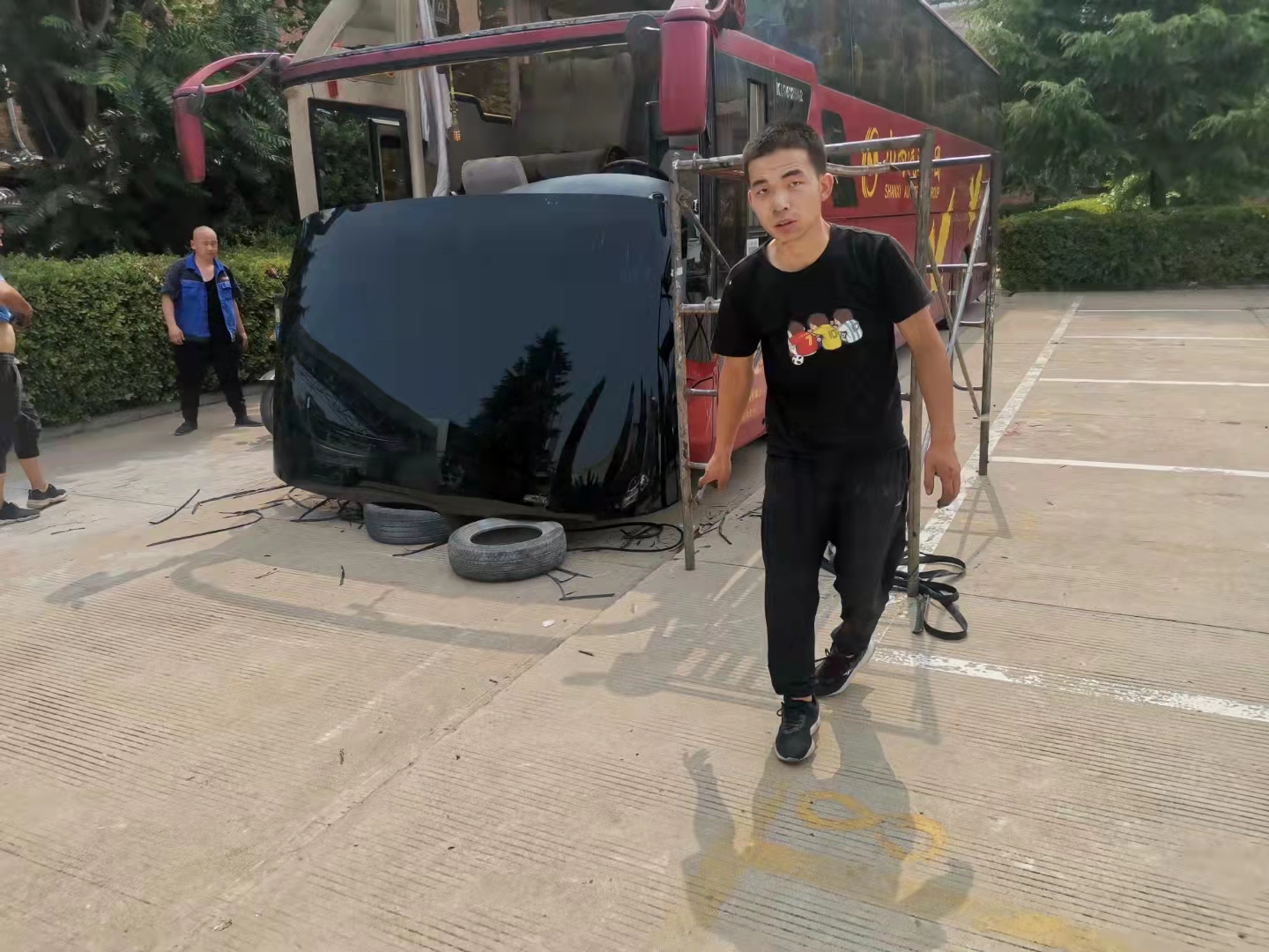 汽車玻璃