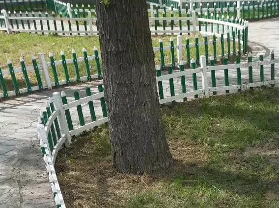 草坪護欄
