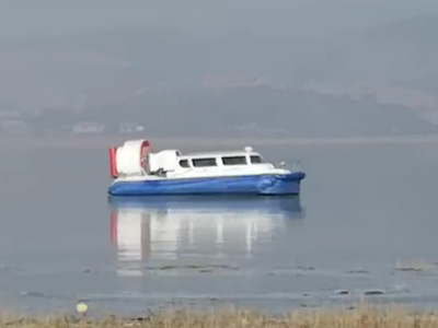 立和气垫船