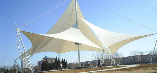 新密膜結(jié)構(gòu)充電站停車棚搭建