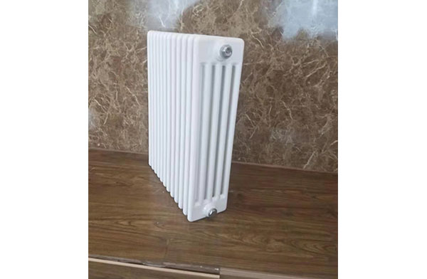 钢制四柱型